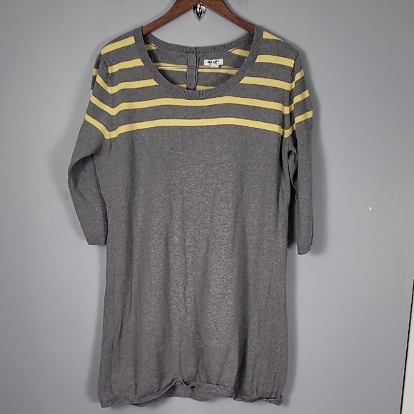 Old Navy Gray and Yellow Fitted Ribbed 3/4 Sleeve Sweater Dress - Picture 6 of 8